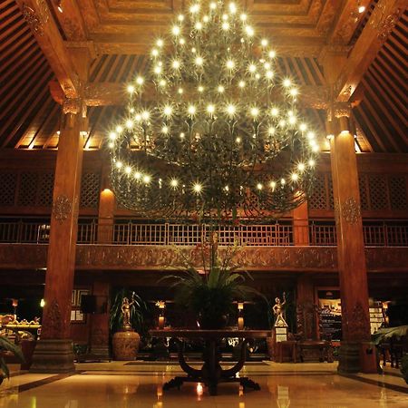 Laras Asri Resort & Spa Salatiga Extérieur photo