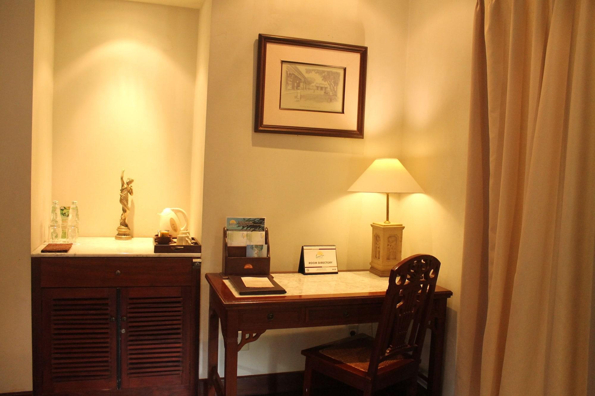 Laras Asri Resort & Spa Salatiga Extérieur photo
