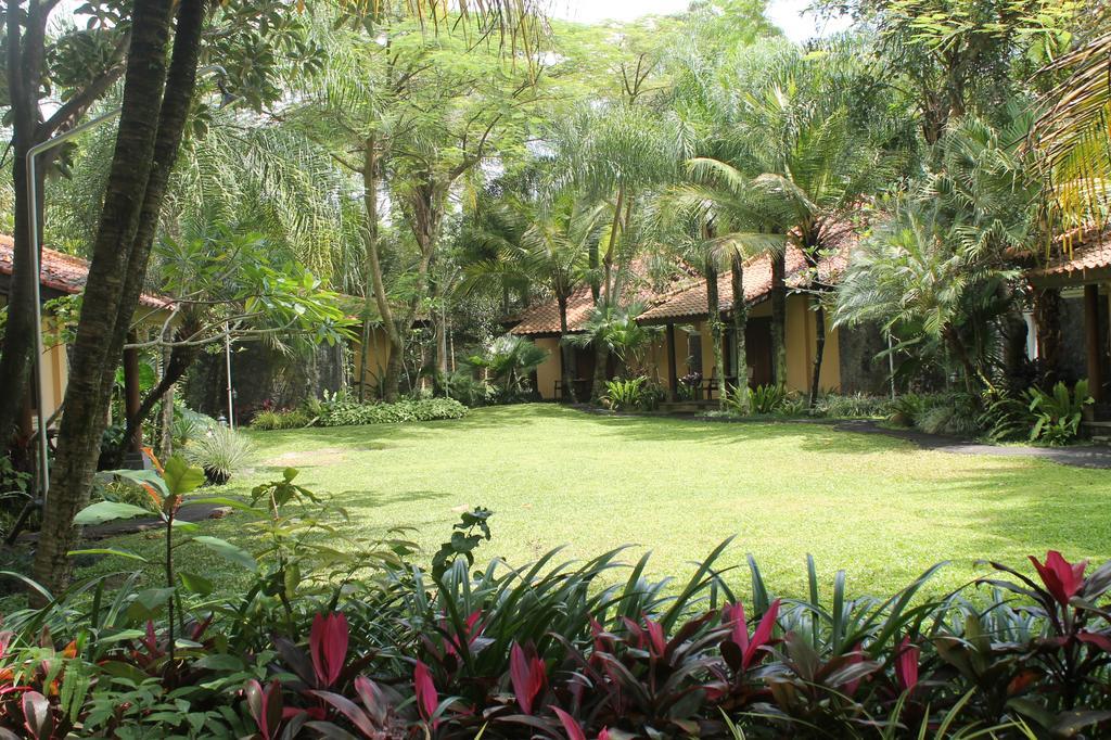 Laras Asri Resort & Spa Salatiga Extérieur photo