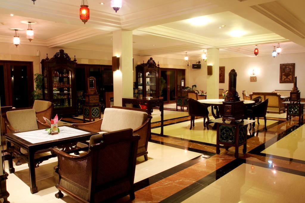 Laras Asri Resort & Spa Salatiga Extérieur photo