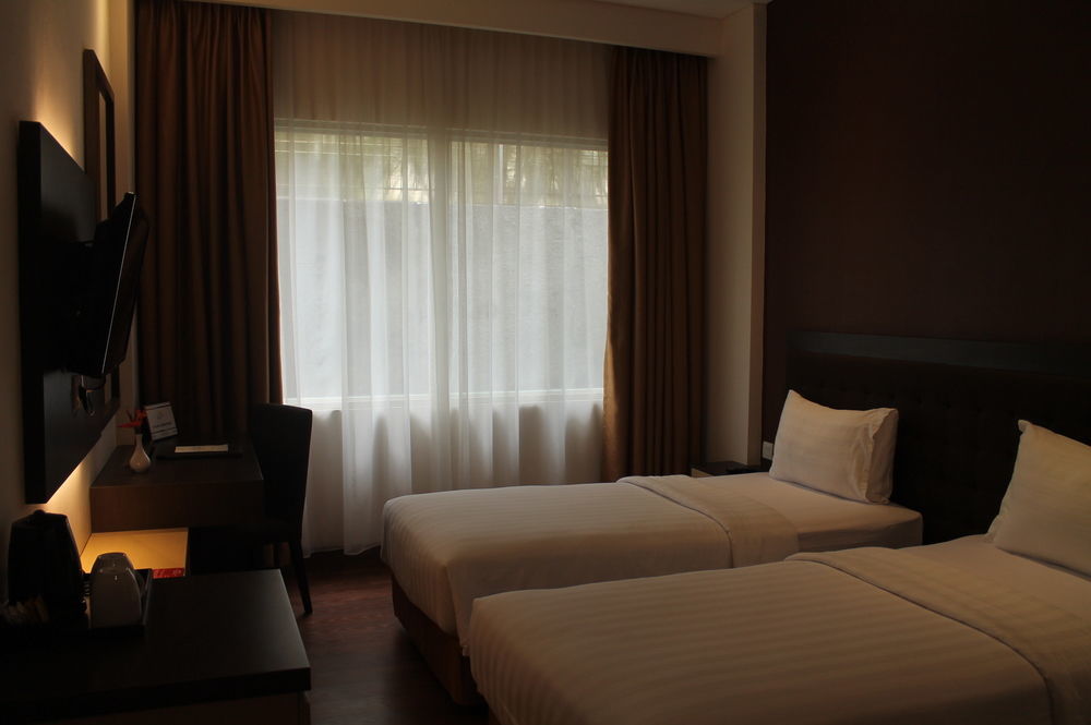 Laras Asri Resort & Spa Salatiga Extérieur photo
